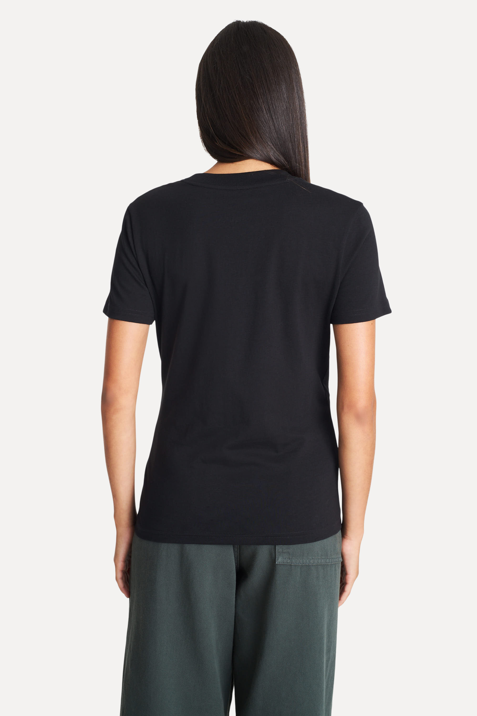 Camiseta-Manga-Curta-Algodao-Peruano-Preta-P-04