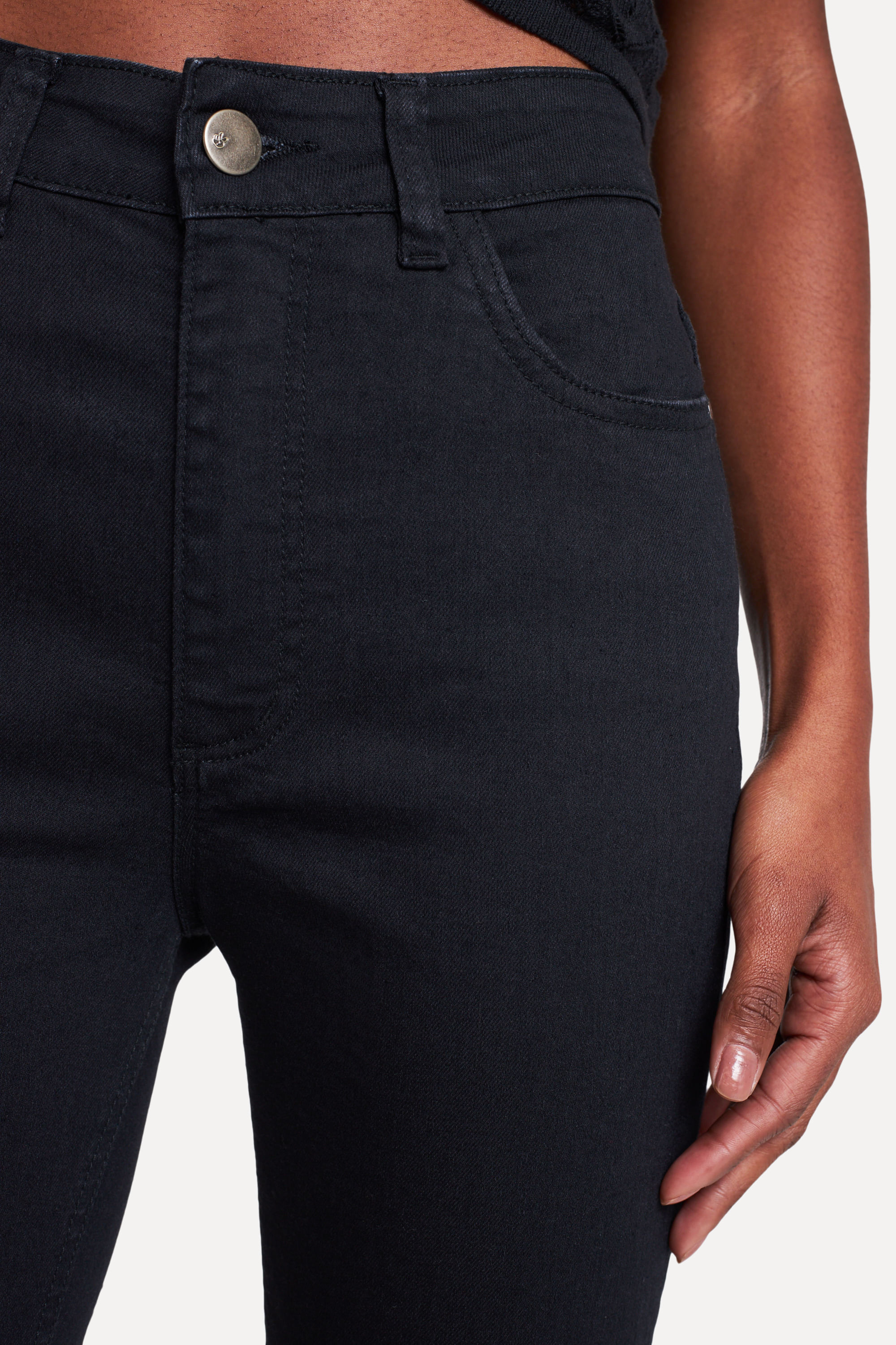 Calca-Skinny-Jeans-Preta-38-02