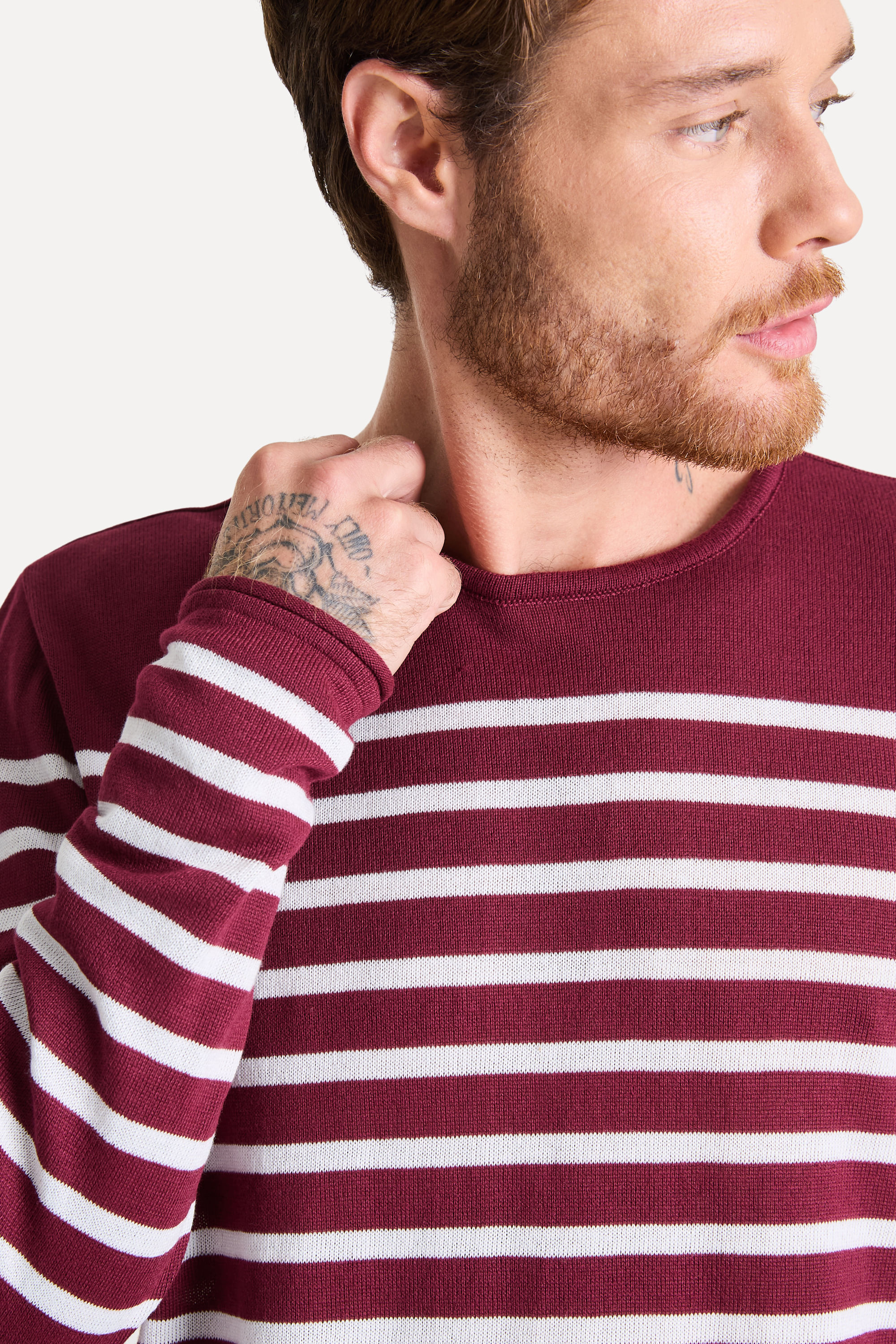 Blusa-Manga-Longa-Listrada-Tricot-Bordeaux-PP-02