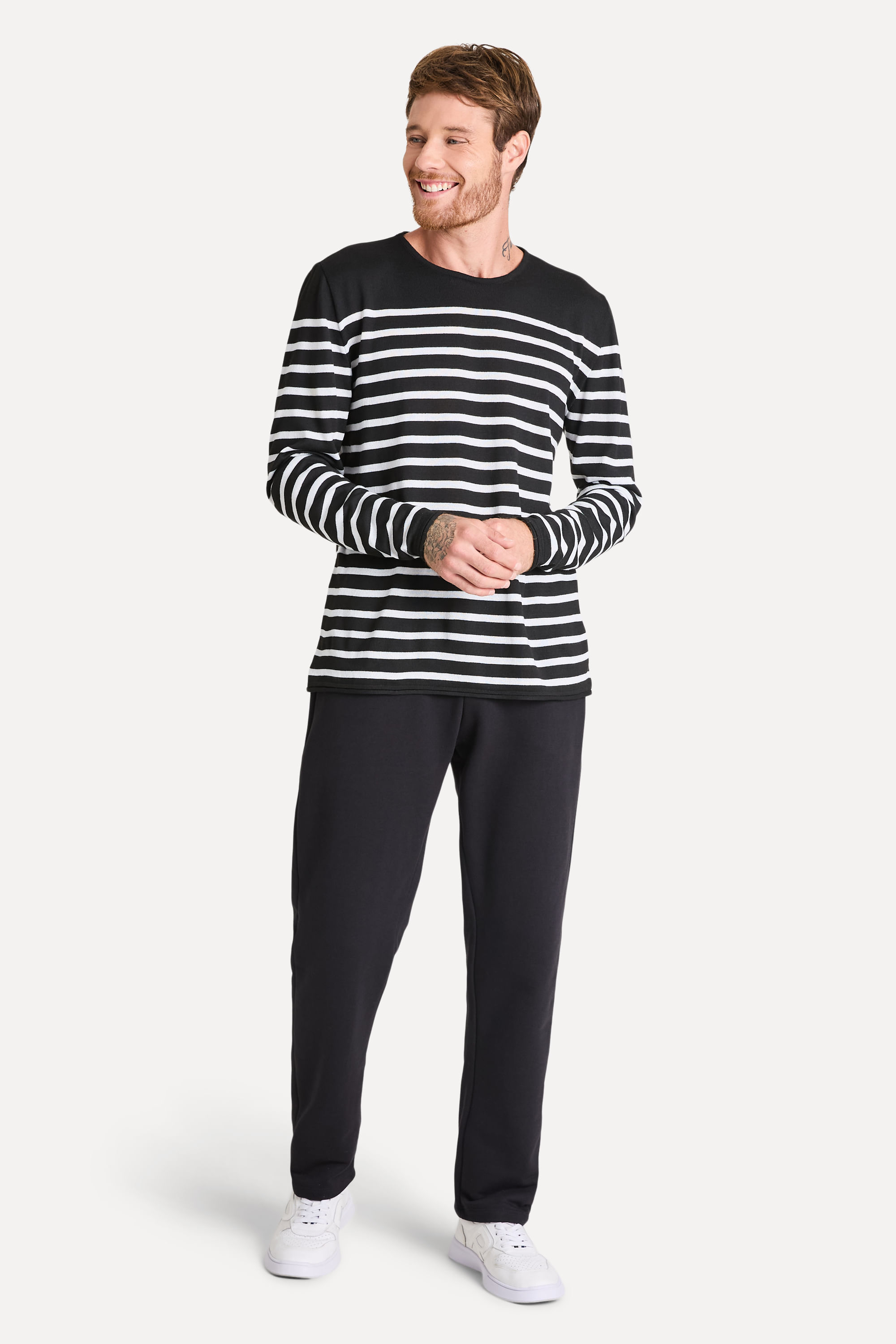Blusa-Manga-Longa-Listrada-Tricot-Preta-PP-05