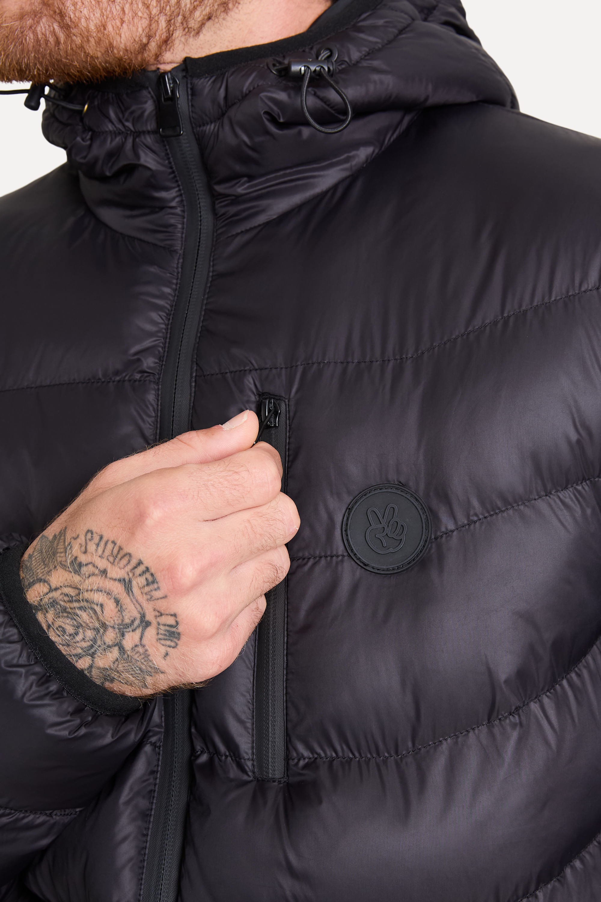 Jaqueta-Puffer-Simples-Preta-M-02