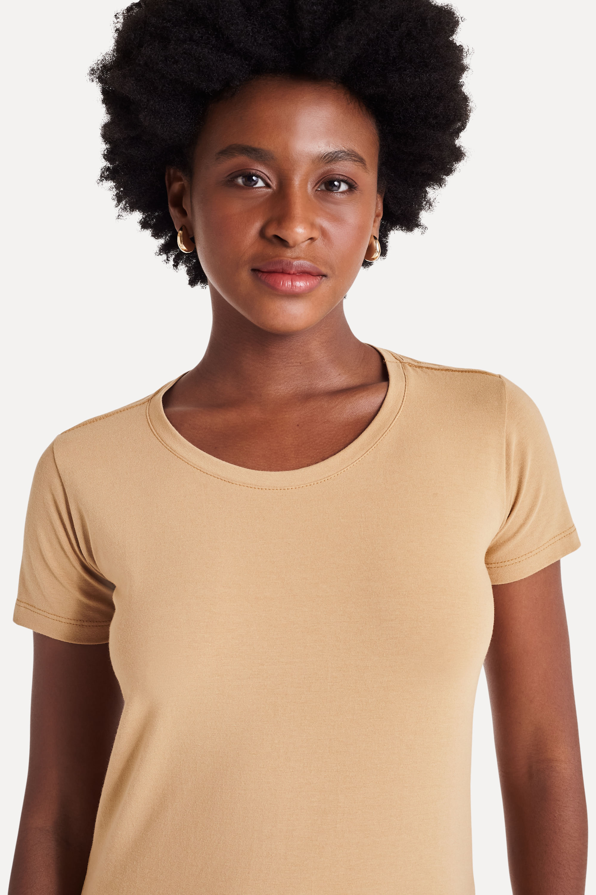 Camiseta-Basica-Feminina-Simples---de-Manga-Curta-Palha-PP-02