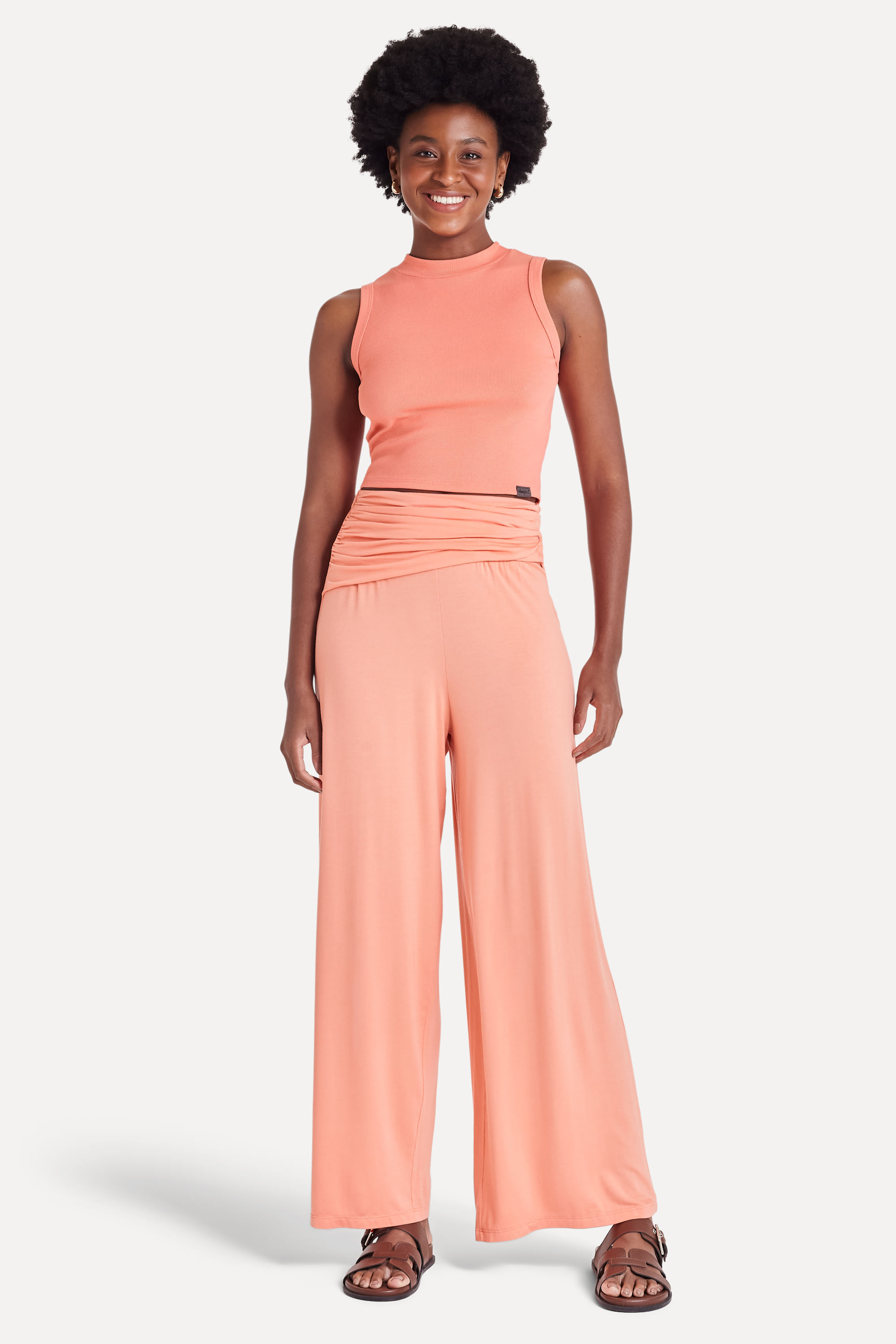 Regata-Nadador-Feminina-em-Malha-Rib-com-Gola-Alta-Coral-PP-05