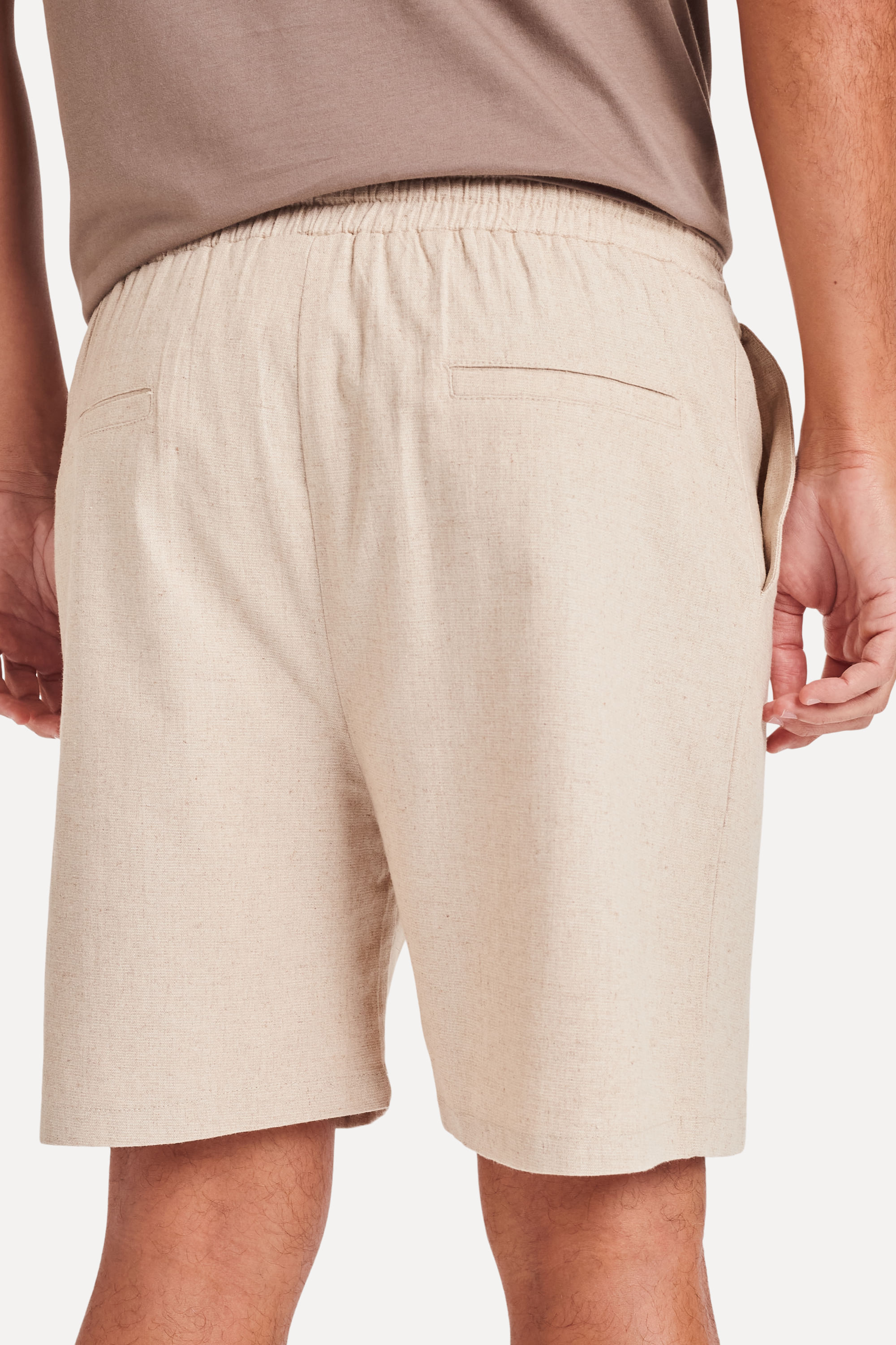Bermuda-de-Linho-Masculina-Simples-com-Elastico-Palha-GG-03