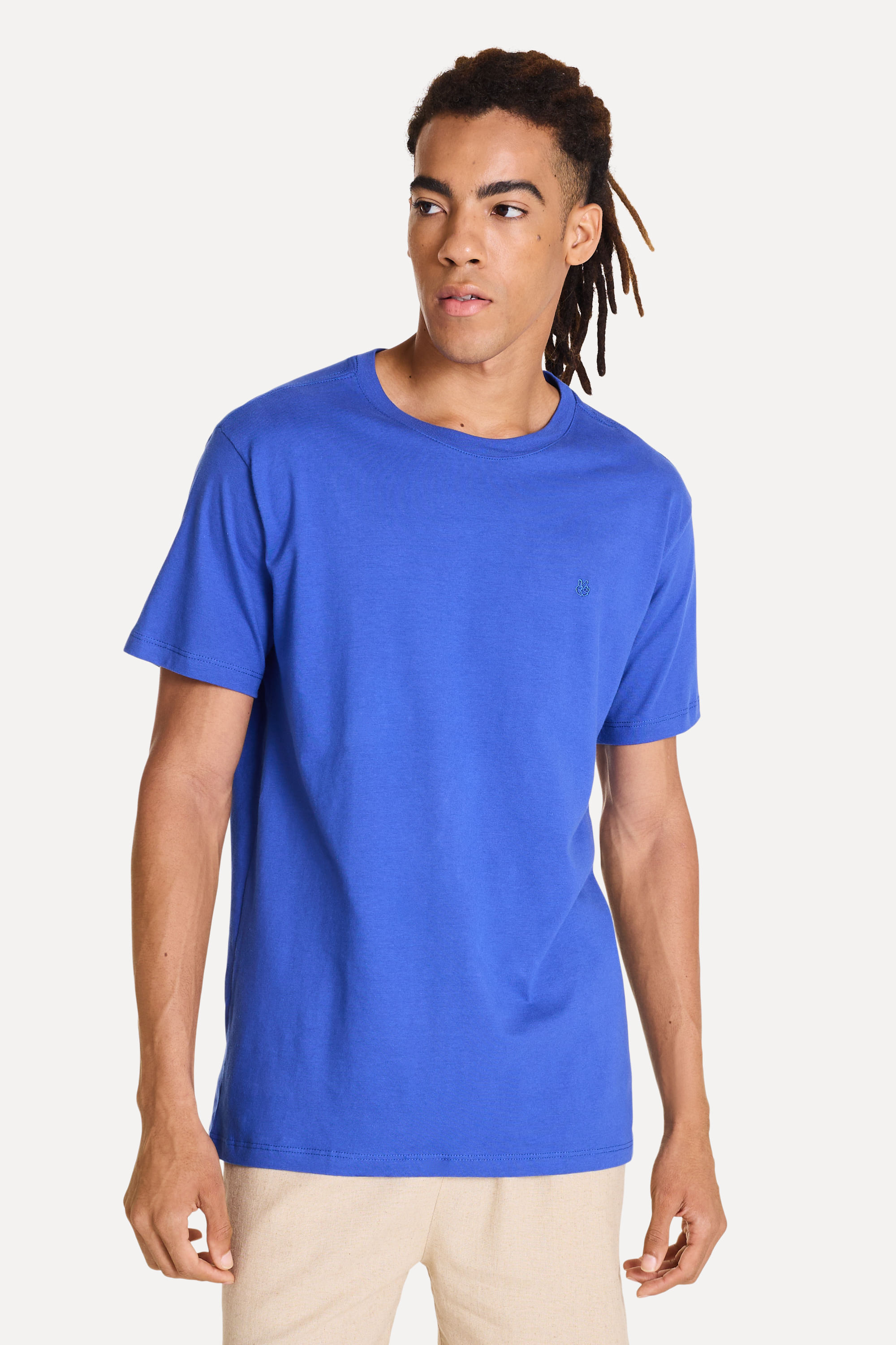 Camiseta-Basica-Masculina-Simples-Logo-Manga-Curta-Azul-PP-01