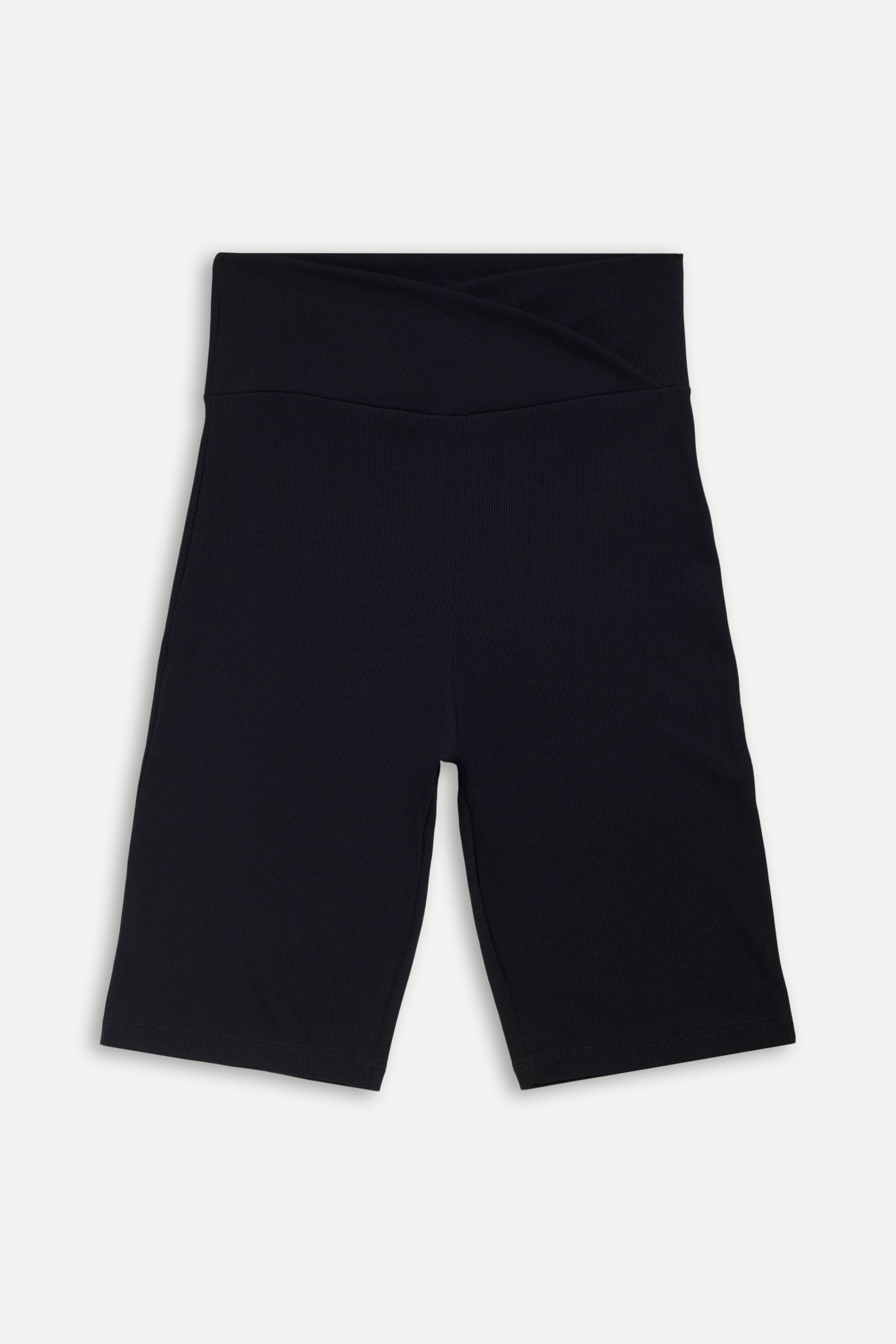 Bermuda-Feminina-Cintura-Alta-em-Malha-Rib-com-Cos-Transpassado-Preto-PP-04