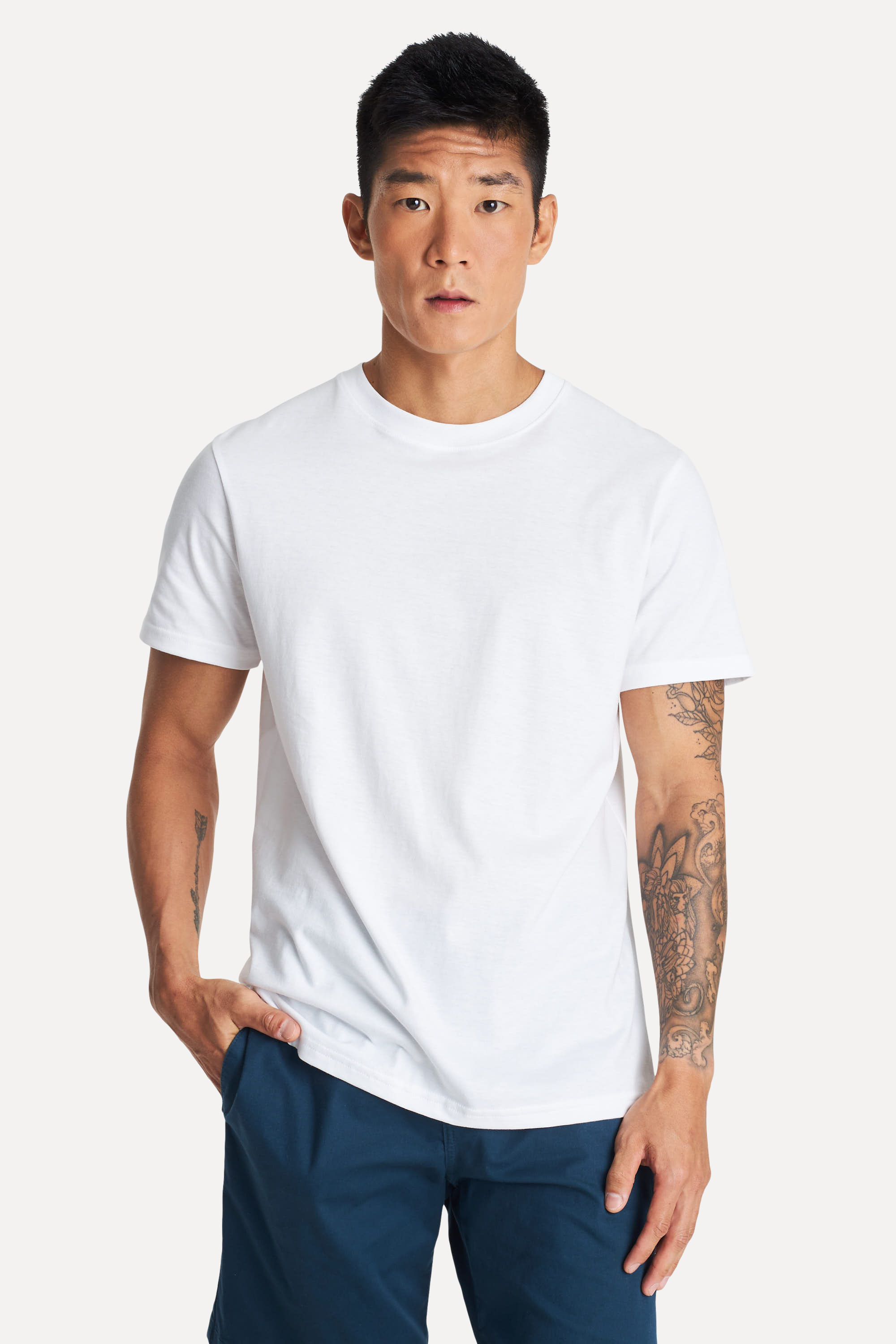 Camiseta-Basica-Masculina-de-Algodao-Peruano-Manga-Curta-Branco-P-01