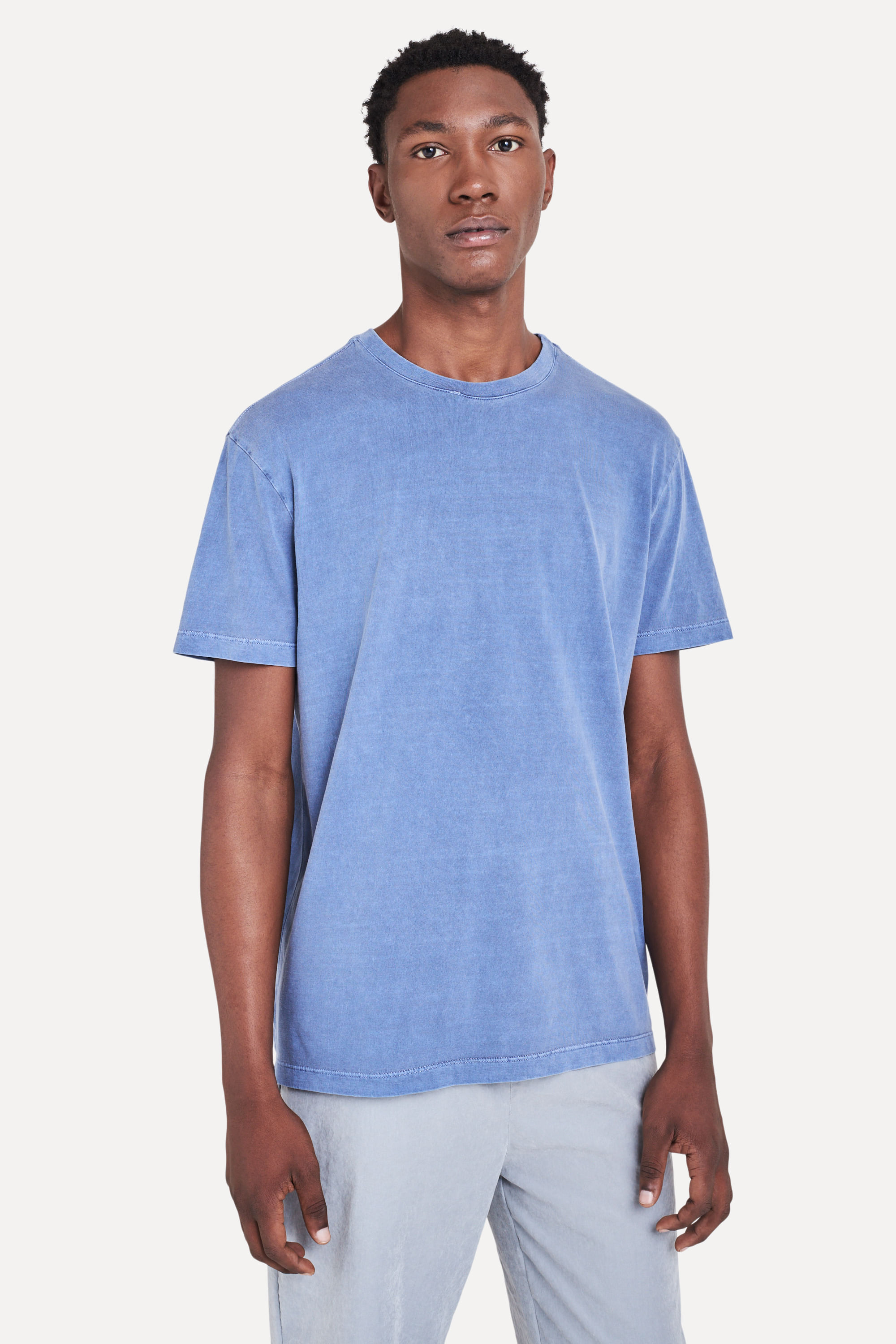 Camiseta-Estonada-Masculina-Simples-Manga-Curta-Azul-Marinho-P-01