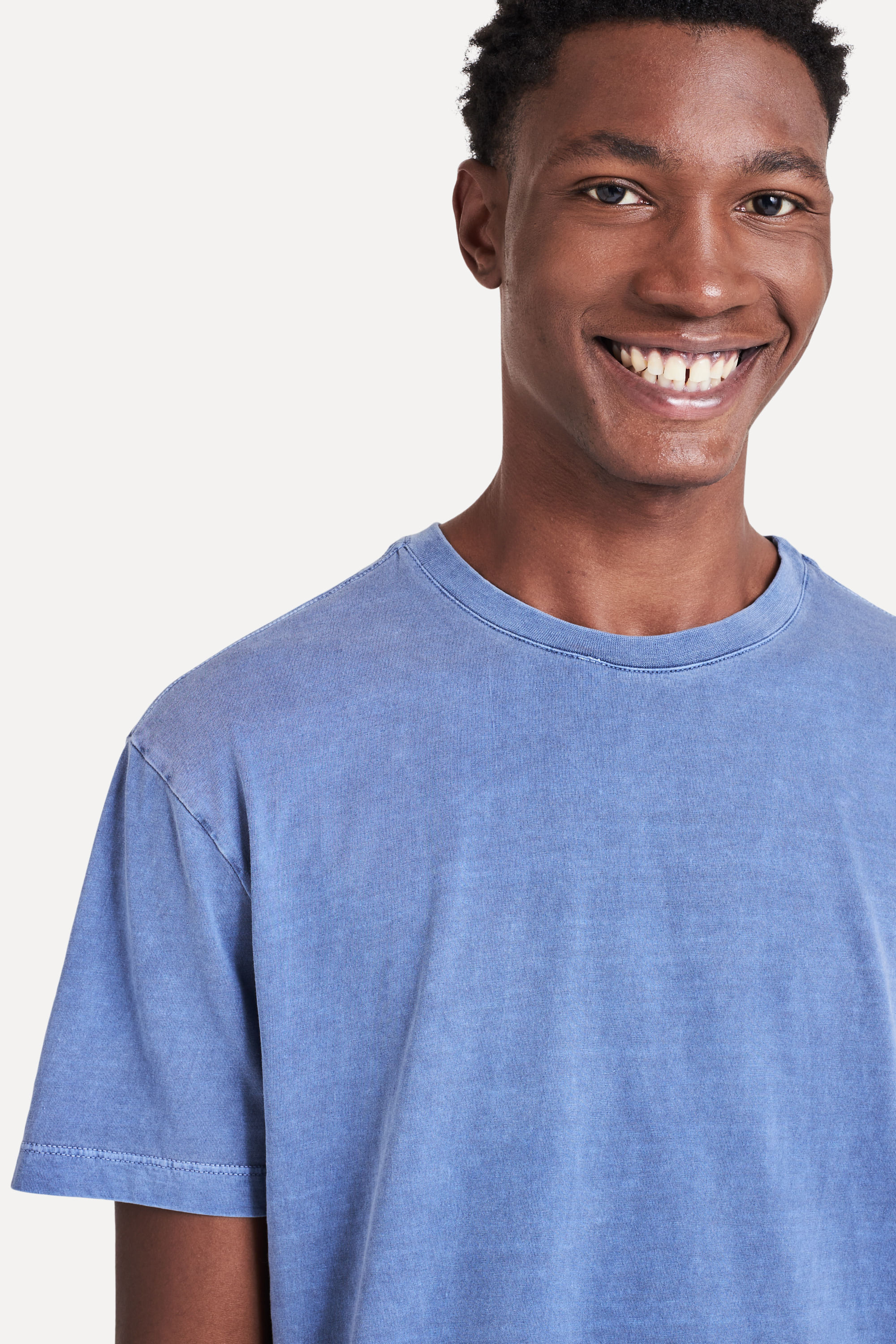 Camiseta-Estonada-Masculina-Simples-Manga-Curta-Azul-Marinho-P-02