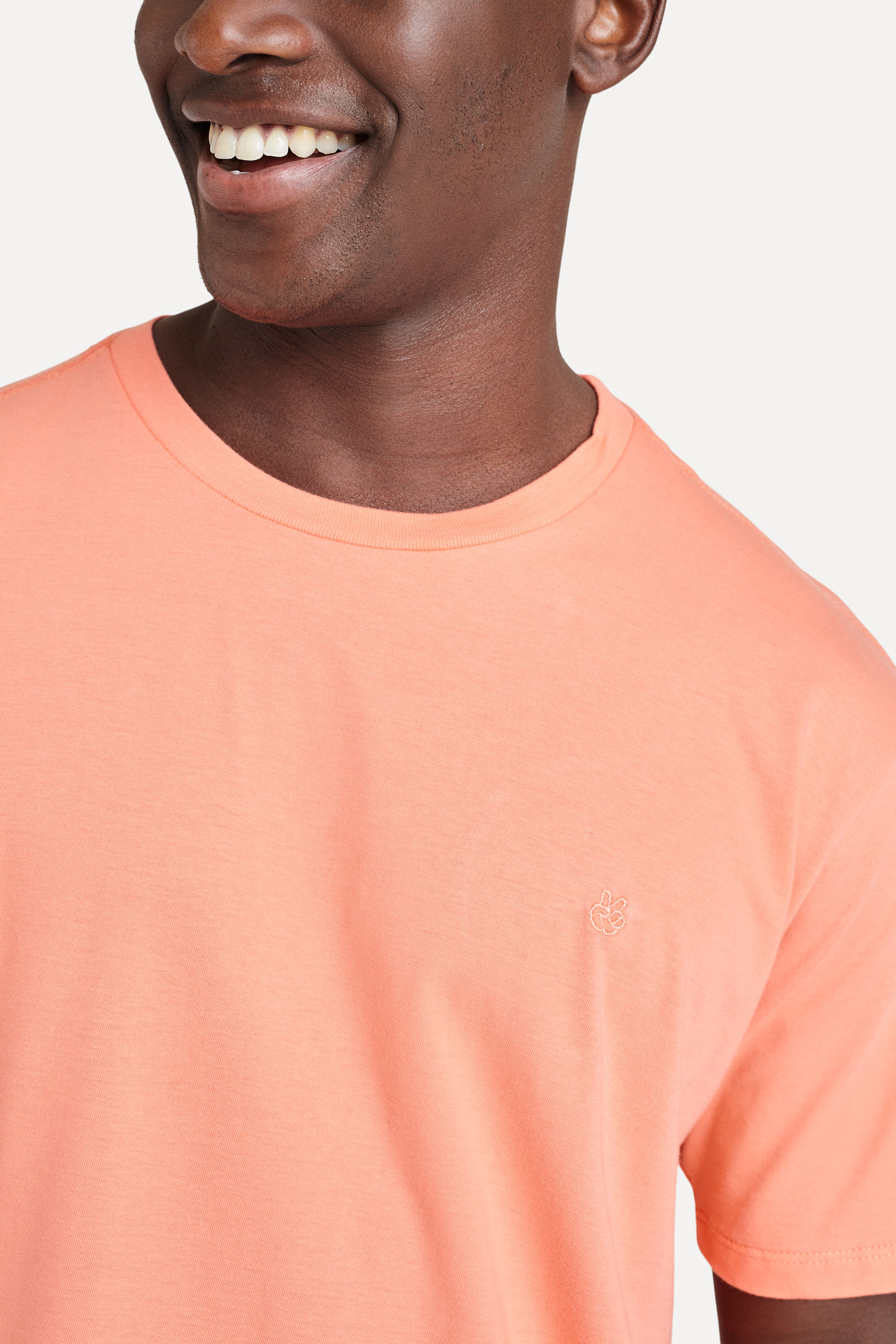 Camiseta-Basica-Masculina-Light-Manga-Curta-Coral-PP-02
