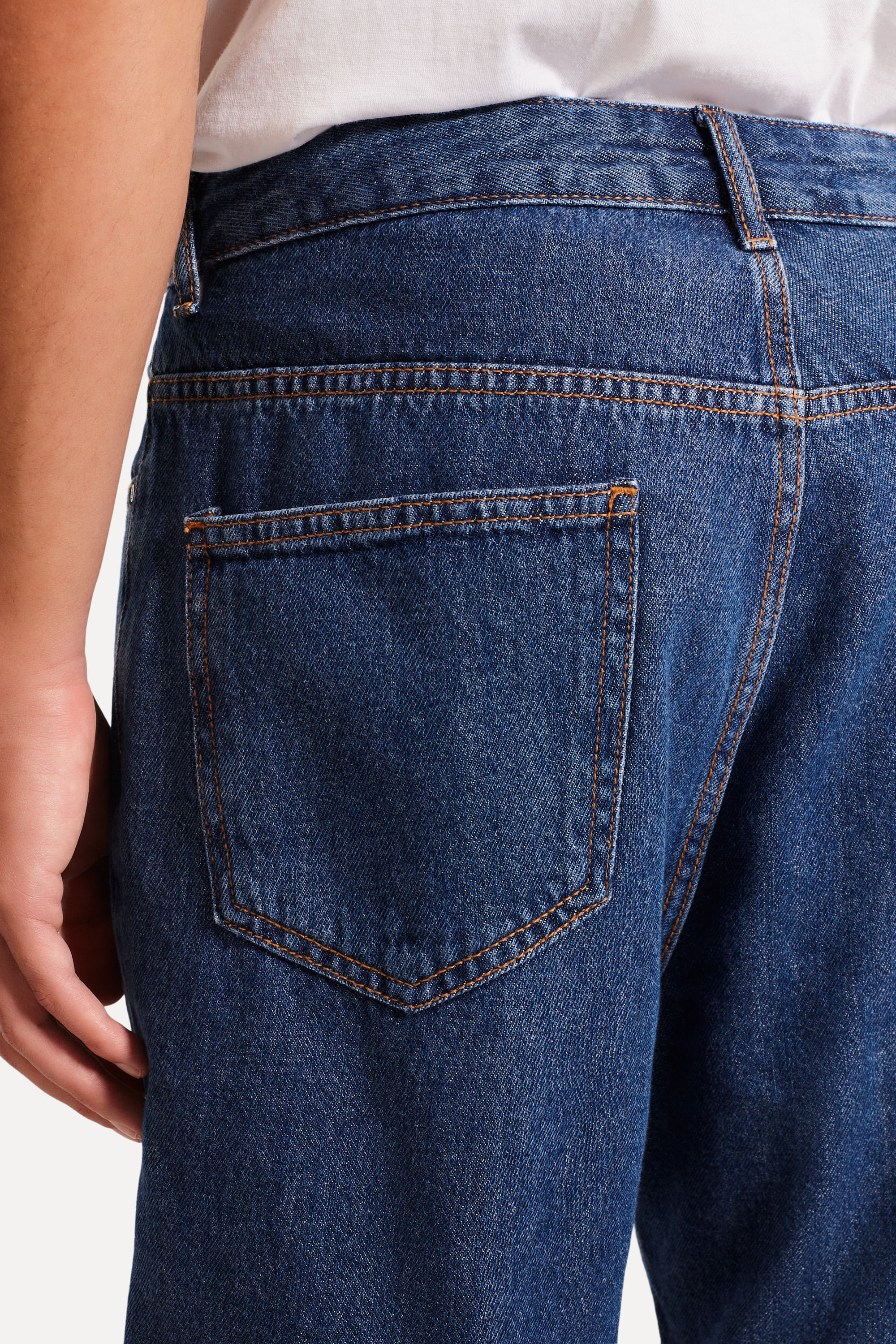 Bermuda-Jeans-Masculina-Simples-Azul-Medio-38-03