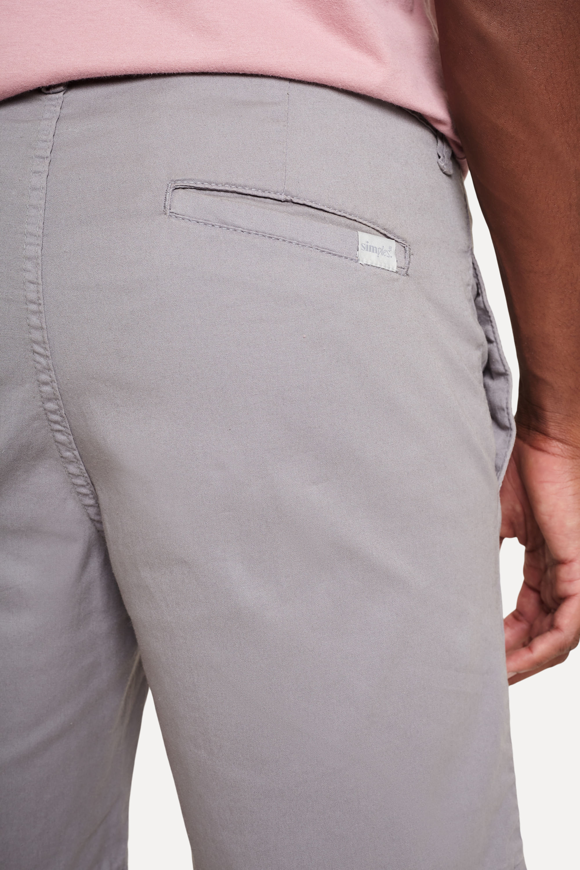 Bermuda-Chino-Masculina-de-Sarja-Cinza-Cimento-40-02